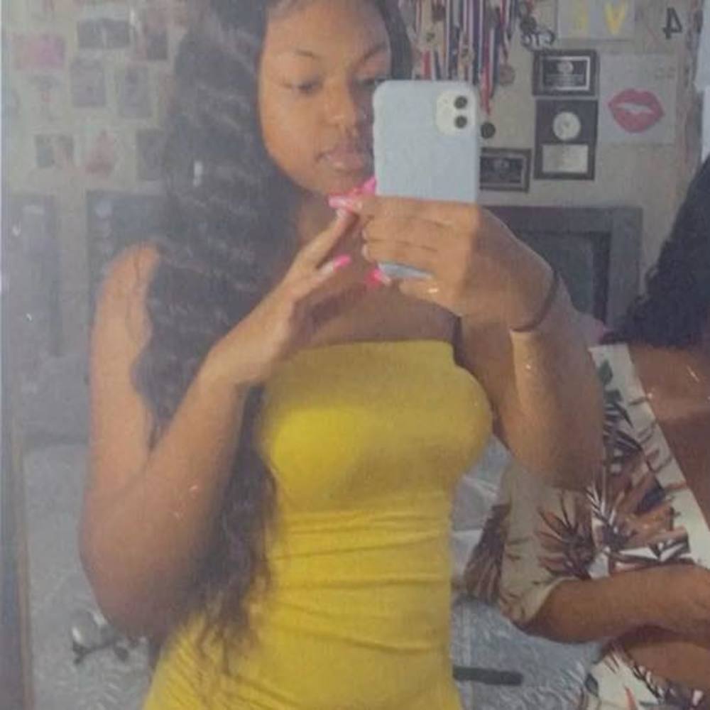 Meet your Posher, Tanishea